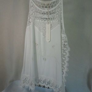 LOVESTITCH WHITE LACE OVERLAY M/L NEW